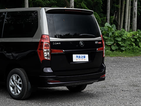 2027�� 2.0L ������ 7��