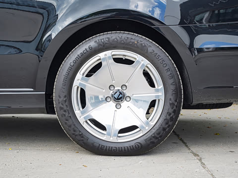 2025�� 2.0T ���ǰ�