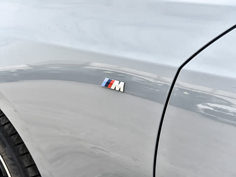 2026�� 325Li M�˶���װ