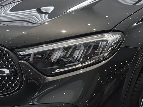 2026�� �Ŀ� GLC 260 4MATIC ����SUV
