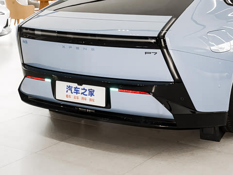 2025�� 702 ������ Ultra