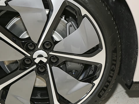 2025�� 100kWh Touring