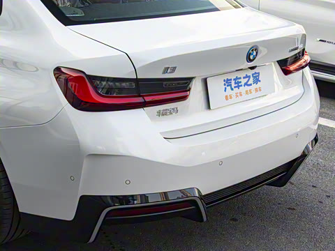 2026�� eDrive 40 L ��ҹ�˶���װ