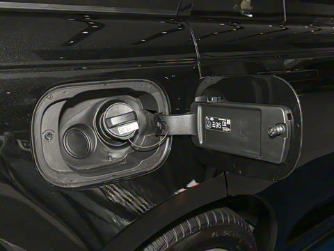 2025�� 3.0 L6 400PS �����ӳ���