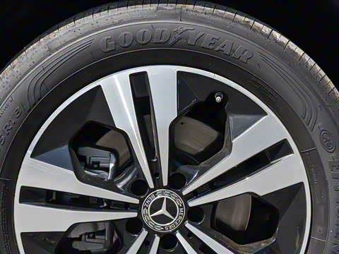 2025�� GLB 200 ������