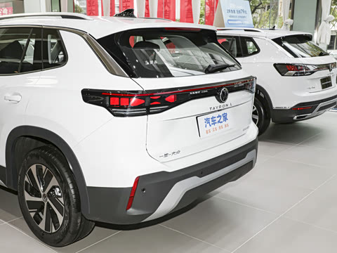 2026�� ̽��L 300TSI ������Ӣ