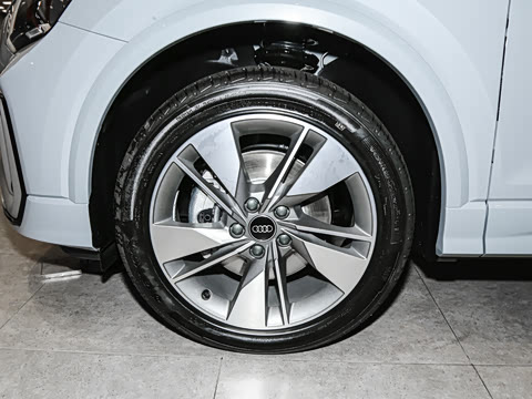 2025�� 35TFSI ʱ�ж�����