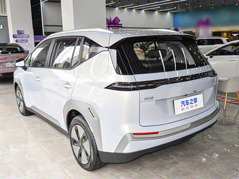 2025�� Plus 430 ������