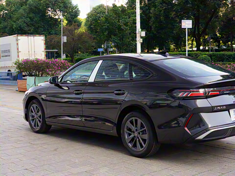 2026�� ���L 300TSI ��а�