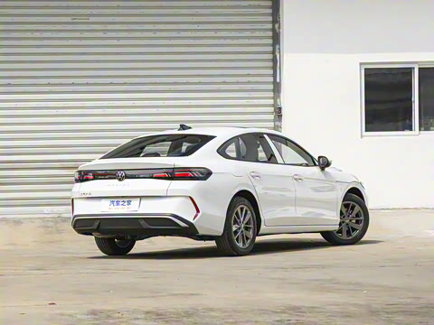 2026�� ���L 300TSI �趯��