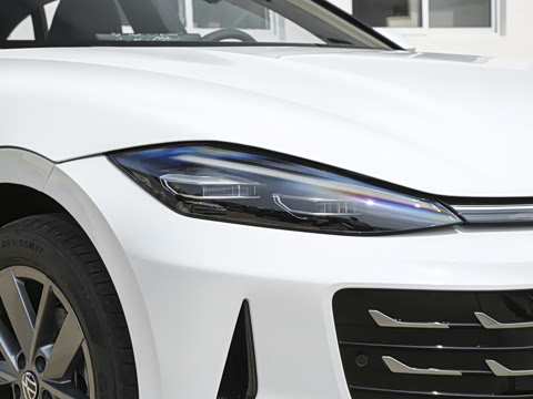 2026�� ���L 300TSI �趯��