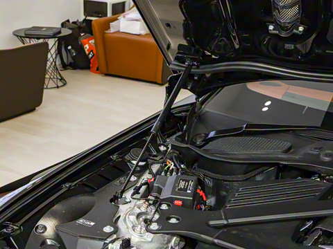 2024�� 4.0T V8 Coupe