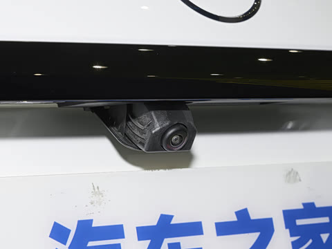 2026�� GLC 260 L 4MATIC ������