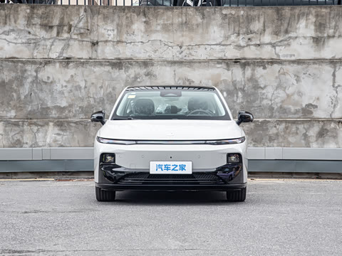 2027�� 590������