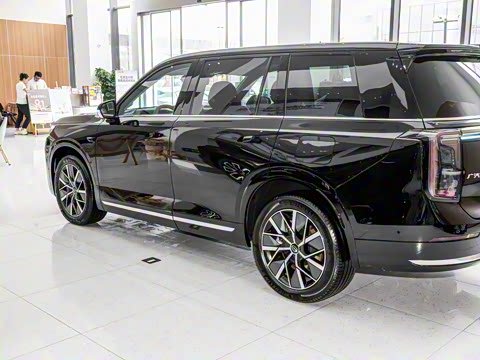 2025�� Ǭ�� UItra 5��