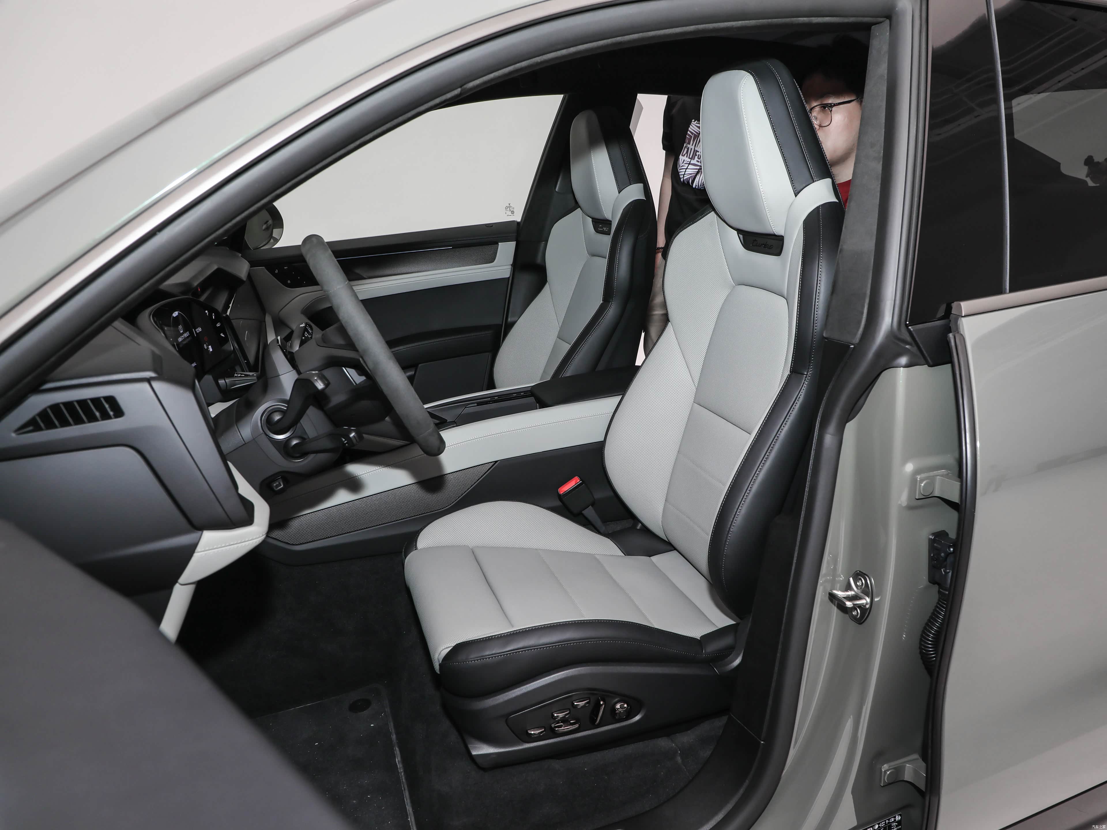 Porsche Cayenne, миниатюра 20