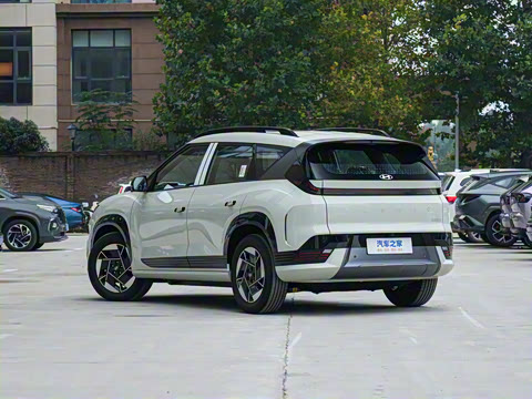 2025�� ����TECH�� 64.2kWh