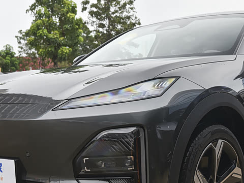 2026�� 300Ultra ��ΪǬ��ADS SE��