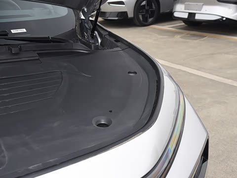 2026�� ���� 1704 Max �Ƽ���