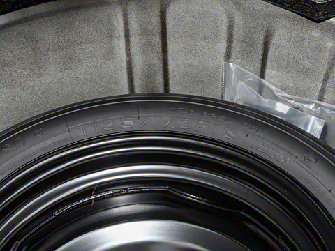 2025�� 2.0L XL-TLS ������