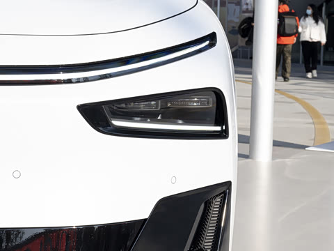 2026�� ���� 1704 Max �콢��