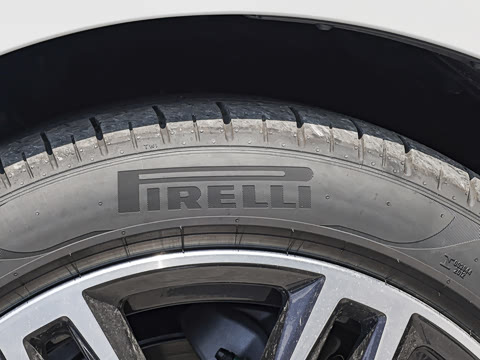 2026�� 530Li ������ M�˶���װ