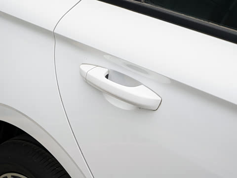 2027�� ���� 1.5L CVT������