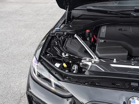 2026�� 430i M�˶���ҹ��װ