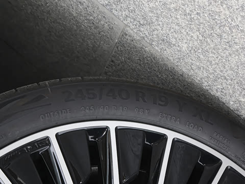 2026�� �Ŀ� CLE 300 4MATIC �����ͽ��ܳ�