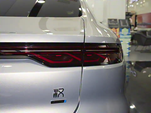 2025�� EV �Ǽݰ� 635KM�콢��