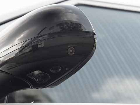 2026�� 3.0 L6 400PS AB�����