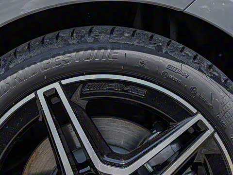 2025�� CLA 260 4MATIC ��ذ�