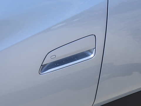 2025�� �Ǽݰ� 405km ���ڰ�