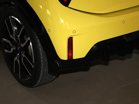 2025�� JOHN COOPER WORKS