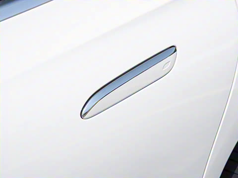 2025�� �Ŀ� E 260 L