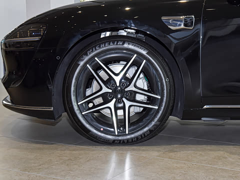 2025�� ���� Max (896�߼����״