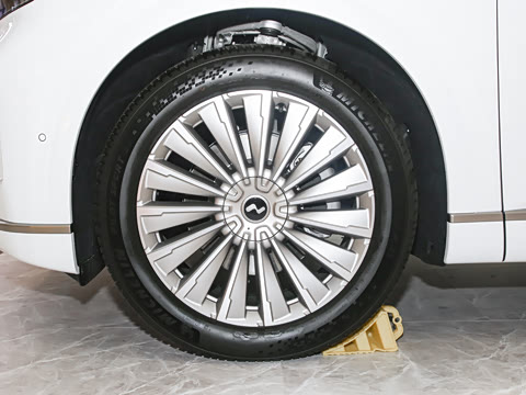 2025�� Pro ������