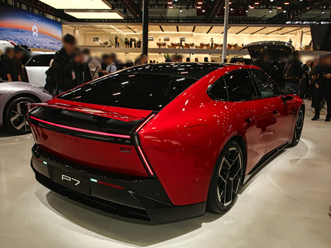 2025�� 750 ���� Max
