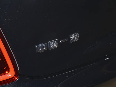 2026�� 4.0T V8��