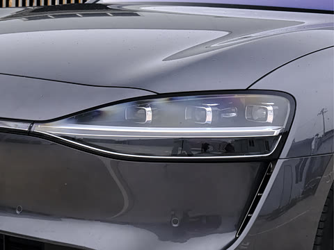 2025�� ���� Ultra��������