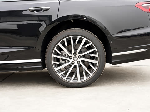 2026�� A8L 55 TFSI quattro �콢��