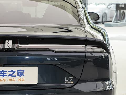 2025 PHEV 