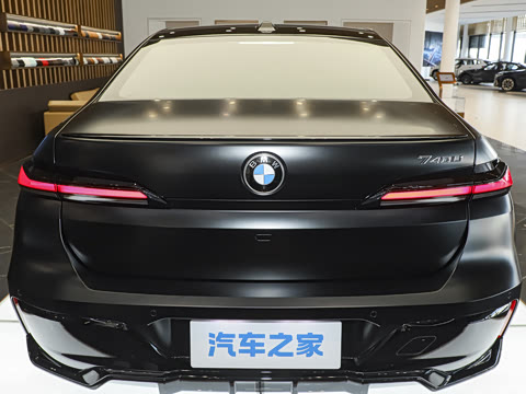 2026�� 740Li ��Ӱ��ذ� M���ܰ��˶���װ