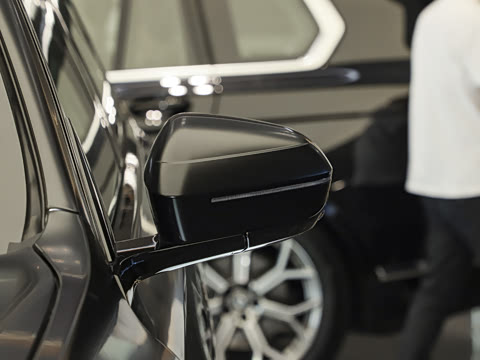 2026�� 740Li ��Ӱ��ذ� M���ܰ��˶���װ