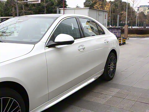 2026�� C 260 L �˶��ر��