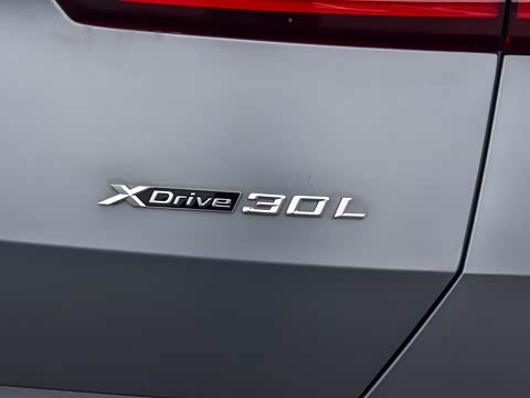 2026�� xDrive30L ������ M�˶���ҹ��װ
