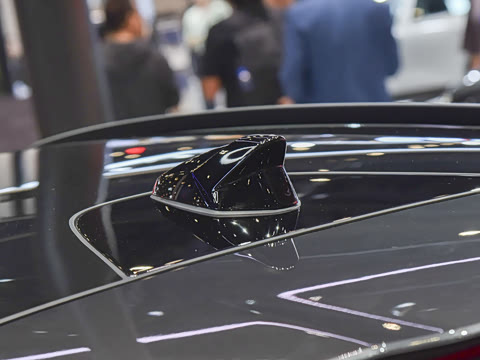 2025�� Avant