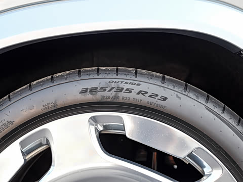 2026�� GLS 480 4MATIC ���ݰ�