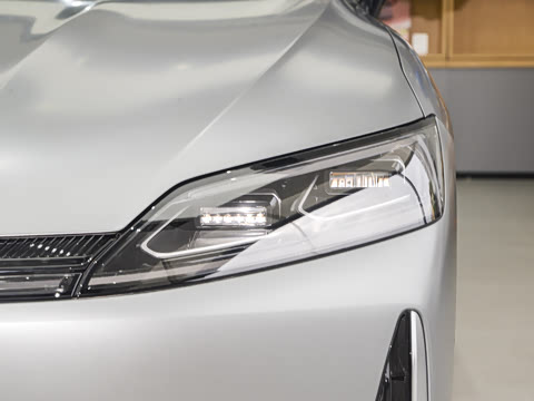 2025�� ��� �����۷��