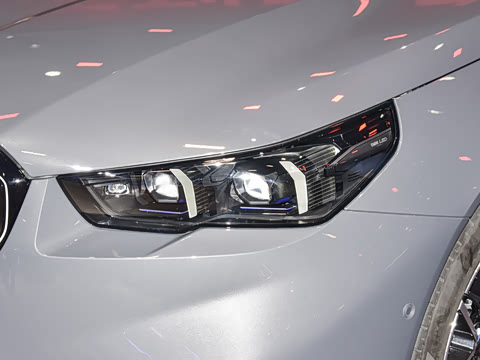 2025�� M5